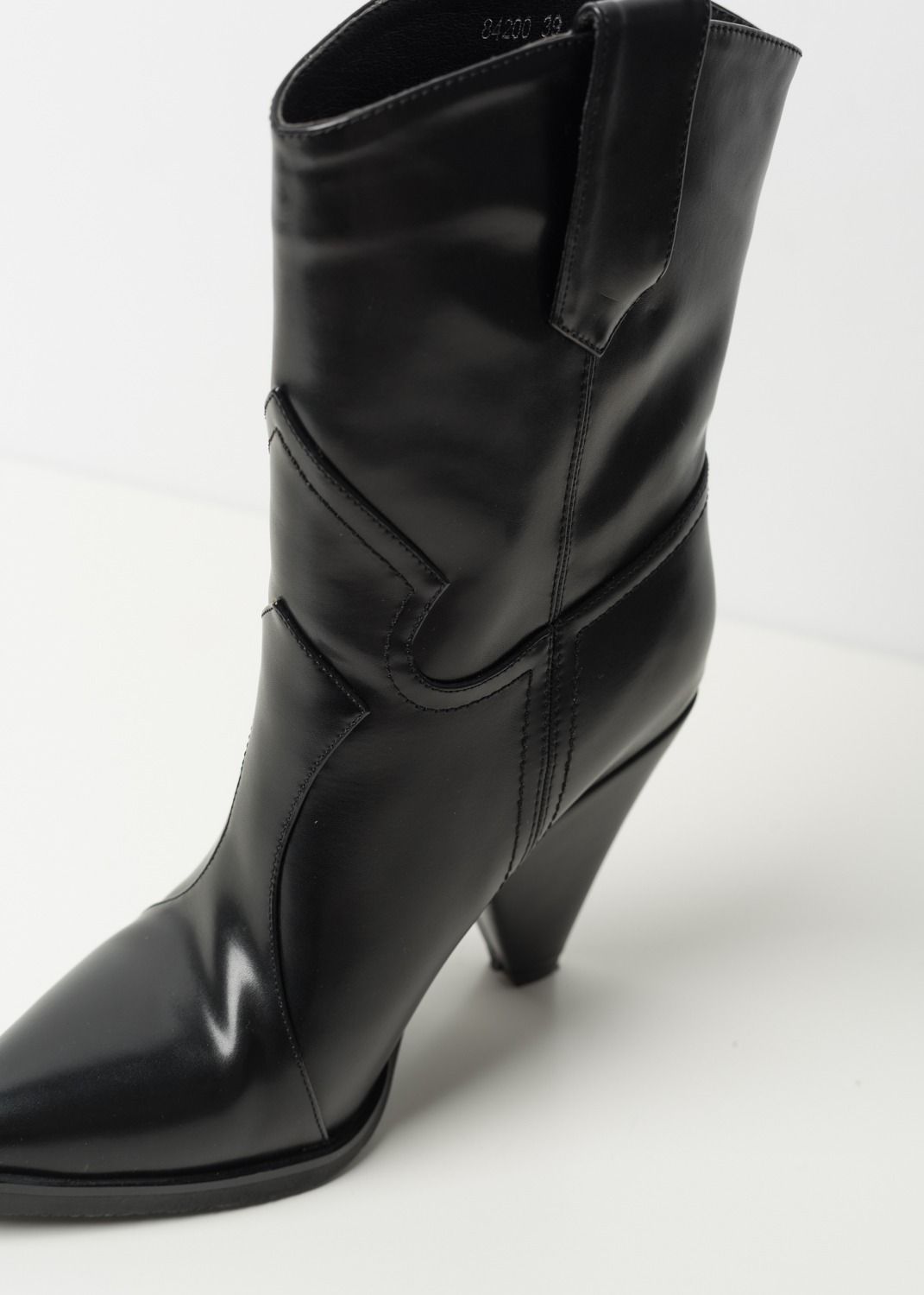 COWBOY BOOTS