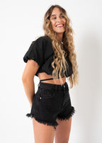 SHORTS DENIM NEGRO DESFLECADO