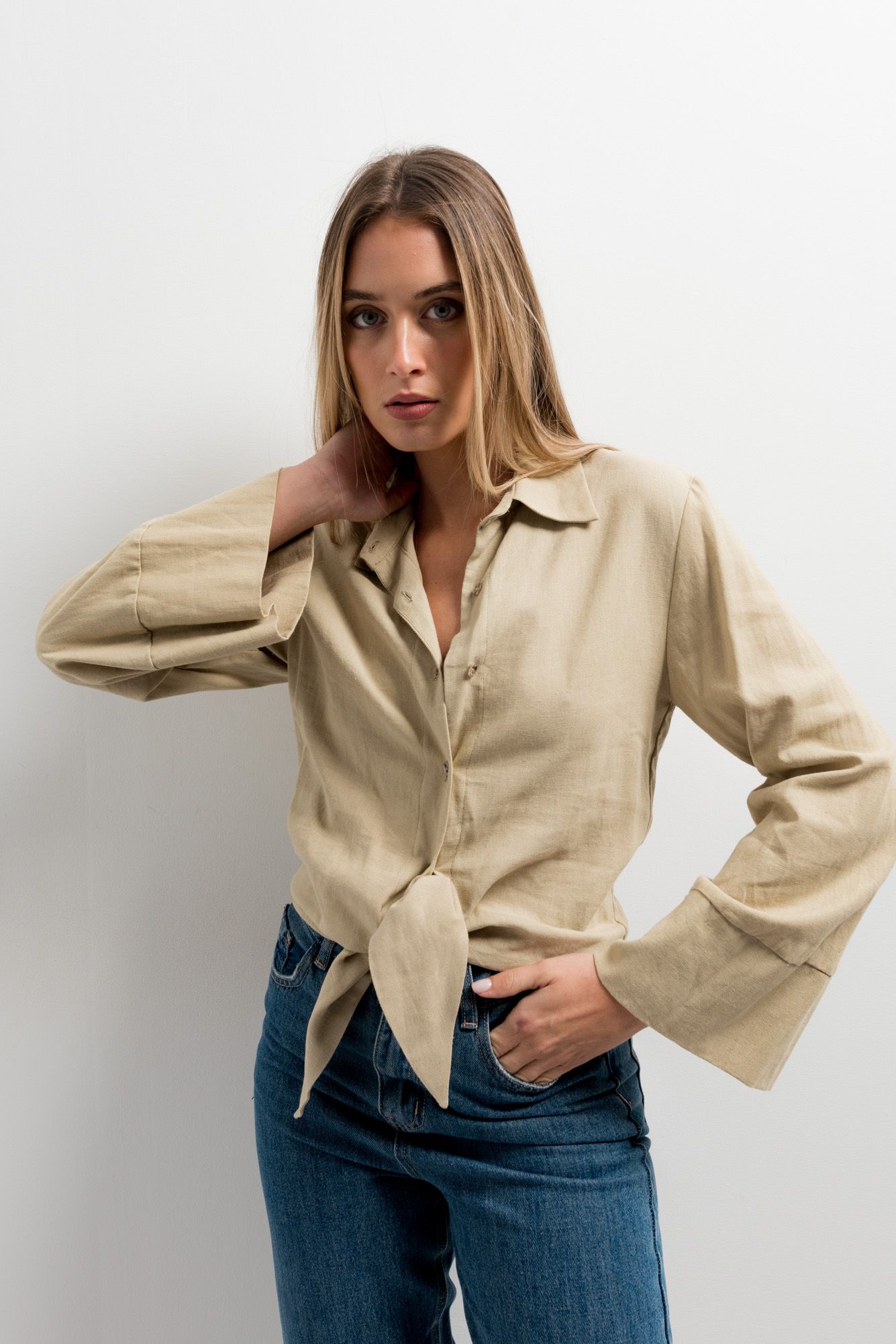 CAMISA NUDO LINO