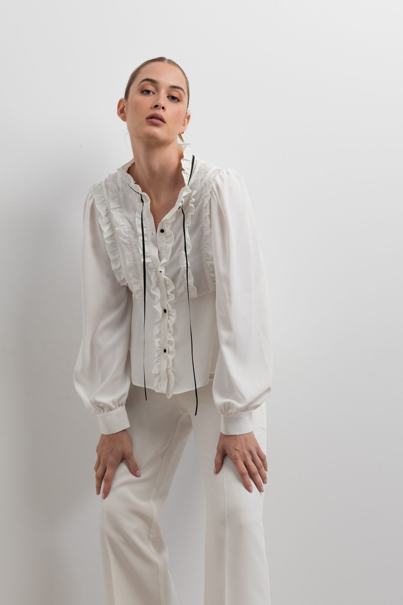 BLUSA VOLANTE LAZO