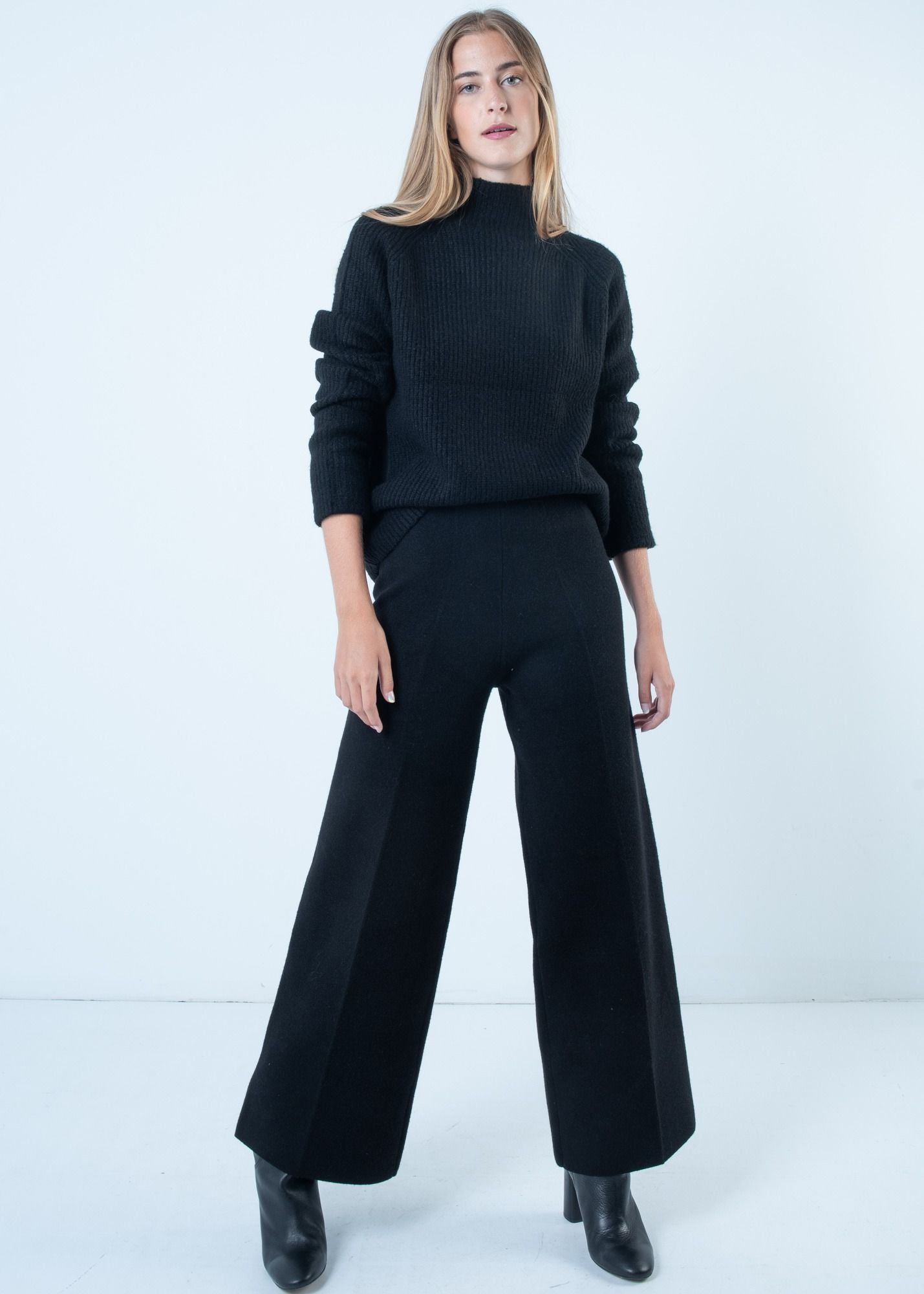 PANTALON CROPPED PUNTO