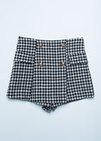 SHORT CON SOBREFALDA