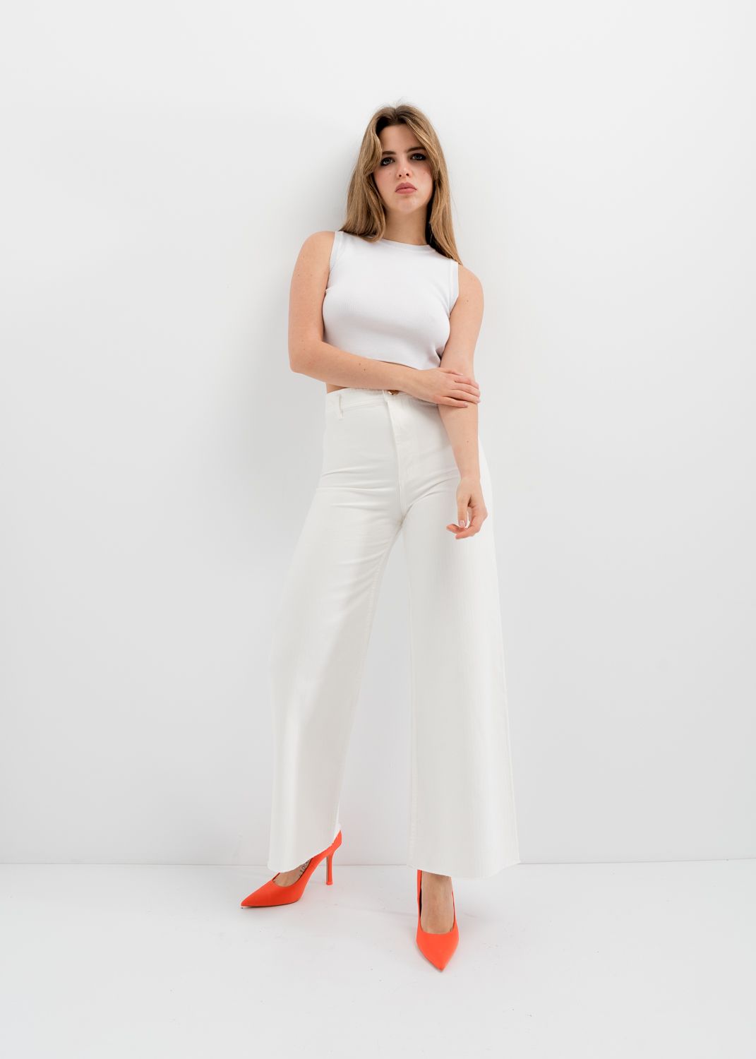 STRAIGHT JEANS