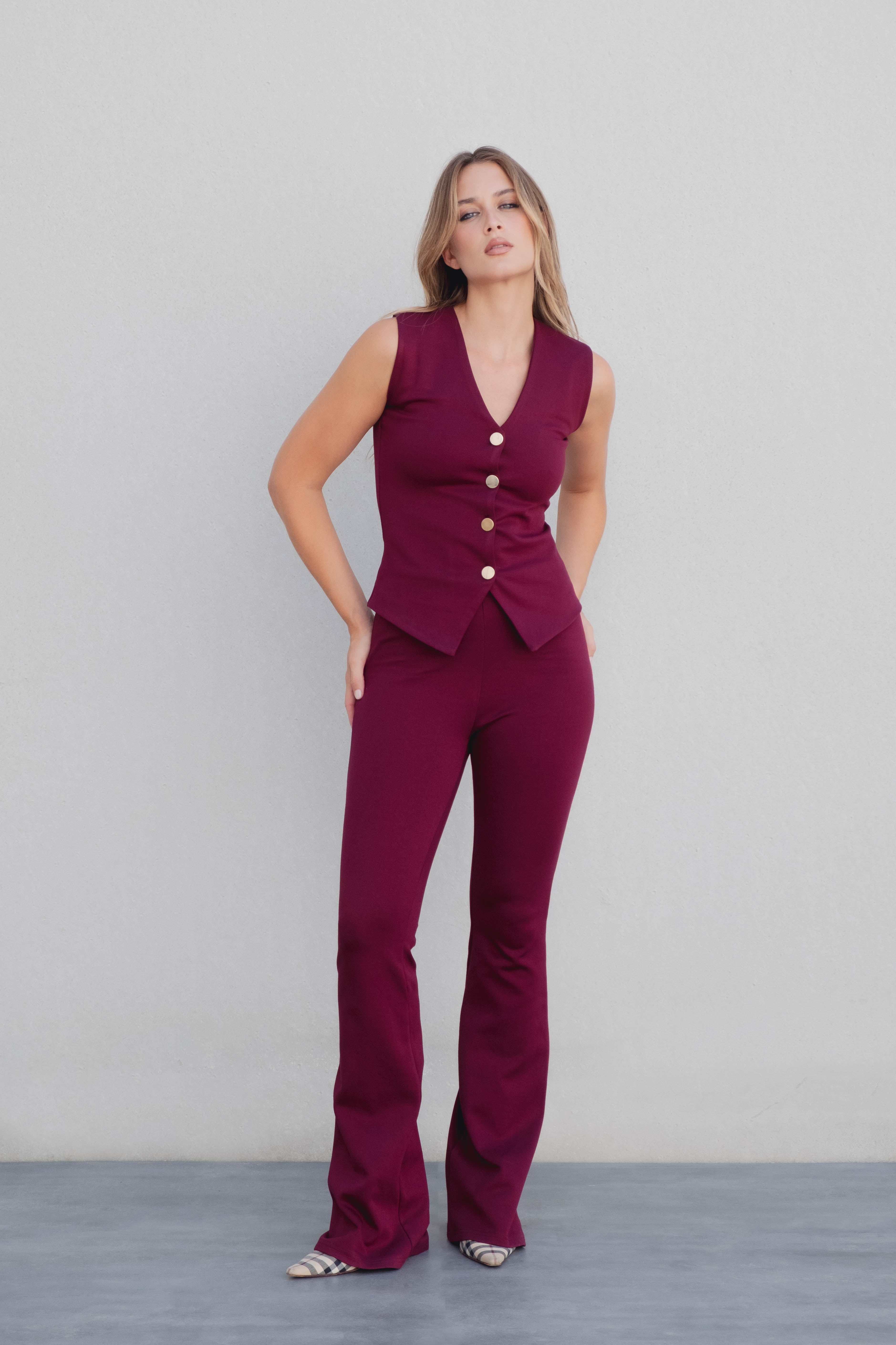 PANTALON PUNTO TEXTURA FLARE