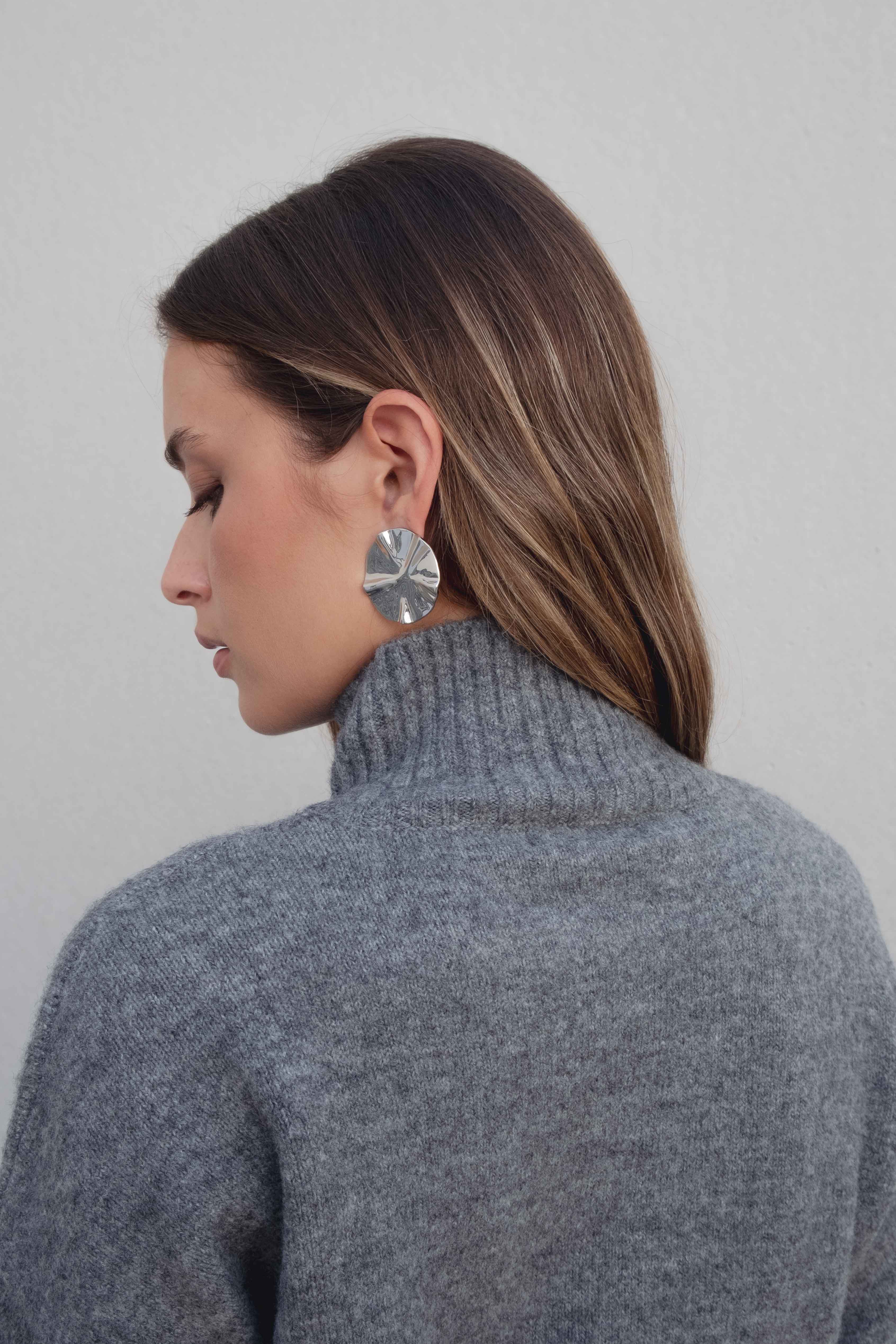 JERSEY OVERSIZE CUELLO SUBIDO