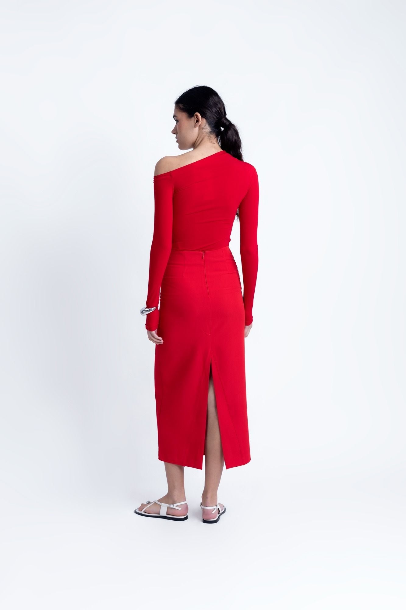 FALDA MIDI CON ABERTURAS
